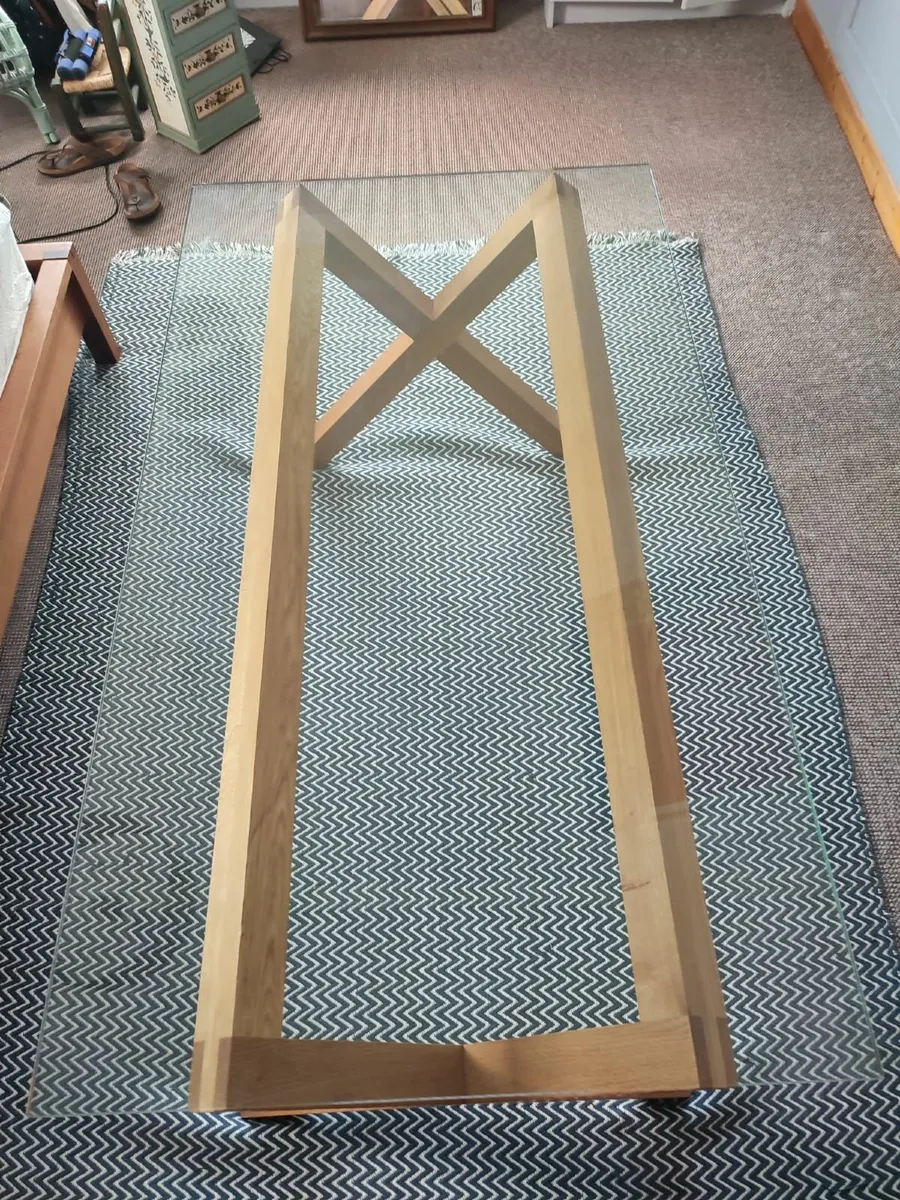 Glass top dining table with oak base legs - Image 2