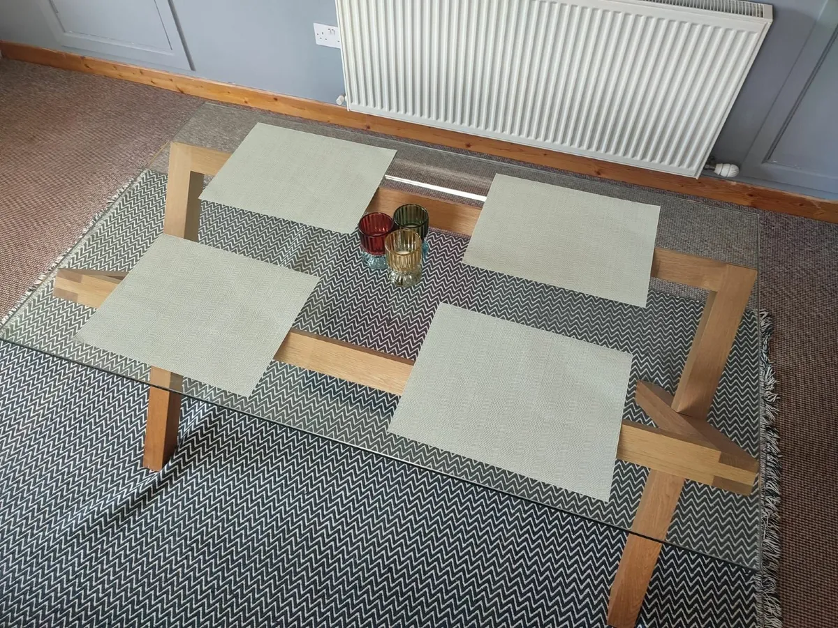 Glass top dining table with oak base legs - Image 4