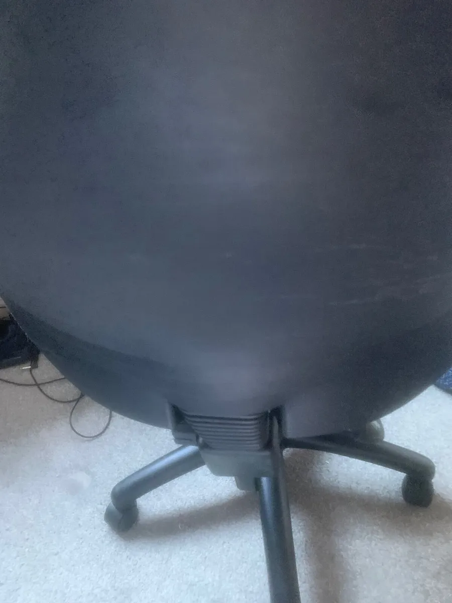 Office chair - Image 3