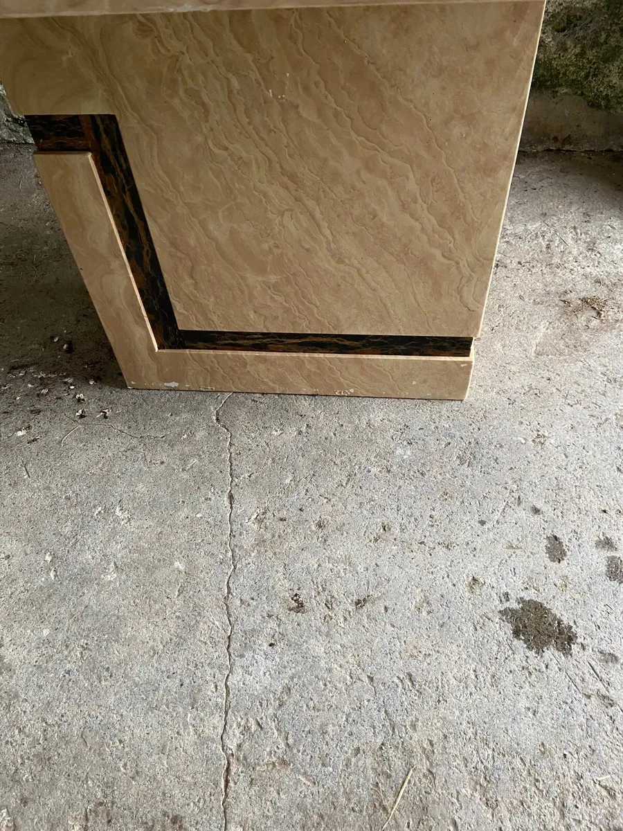 Marble kitchen table - Image 3