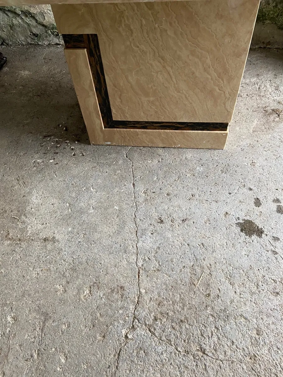 Marble kitchen table - Image 4