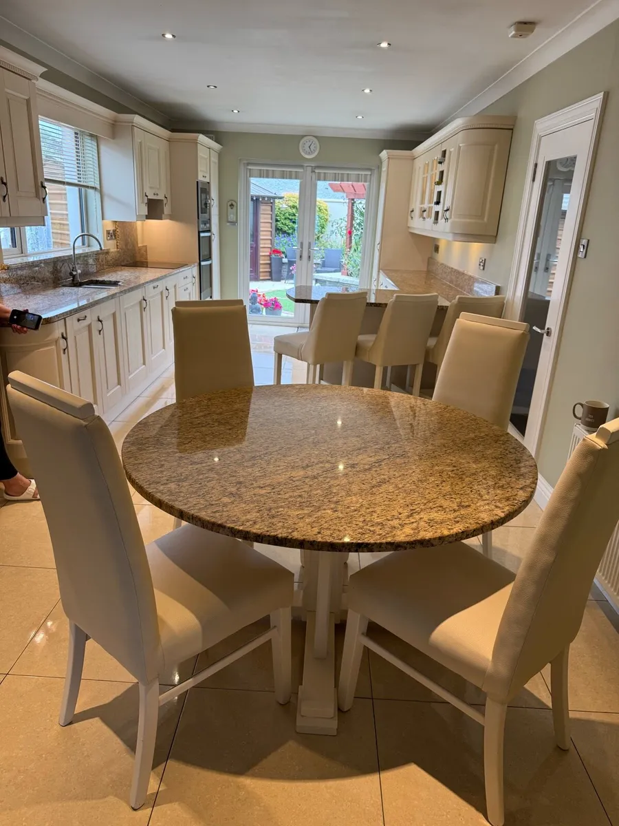 wood& granite table & matching chairs and stools - Image 1