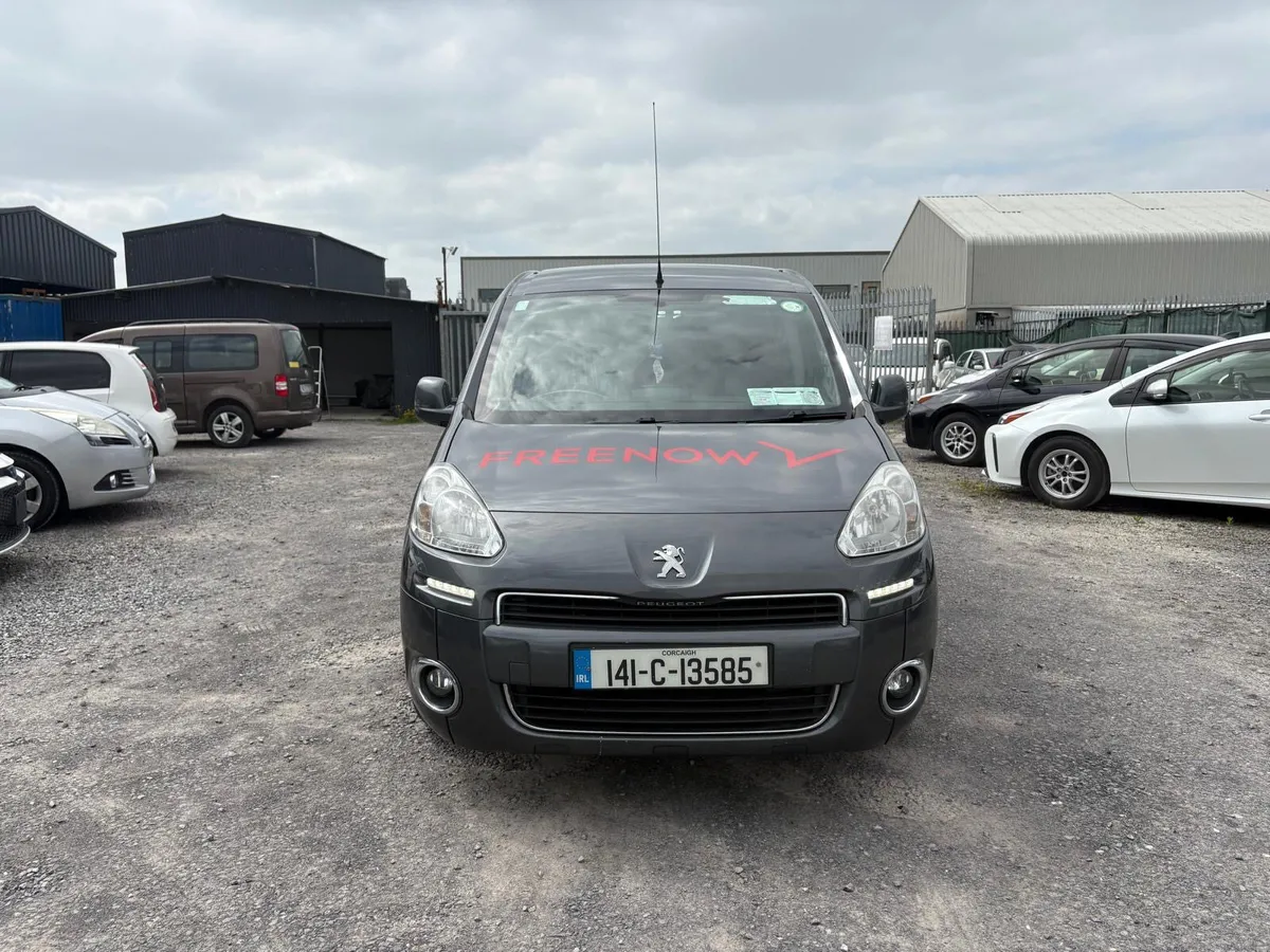 Ready taxi for sale Peugeot Partner Tepee 2014 - Image 1