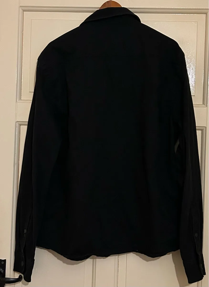 Men’s black shirt - Image 2
