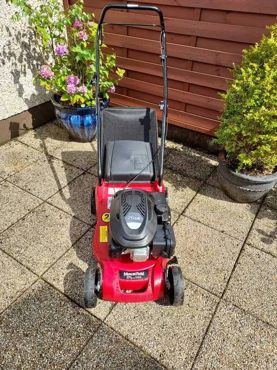 Lawnmower