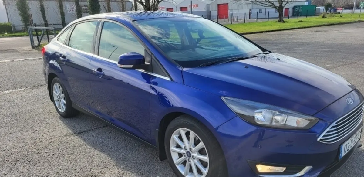 Ford Focus 1.0 Titanium Ecoboost  125PS - Image 3