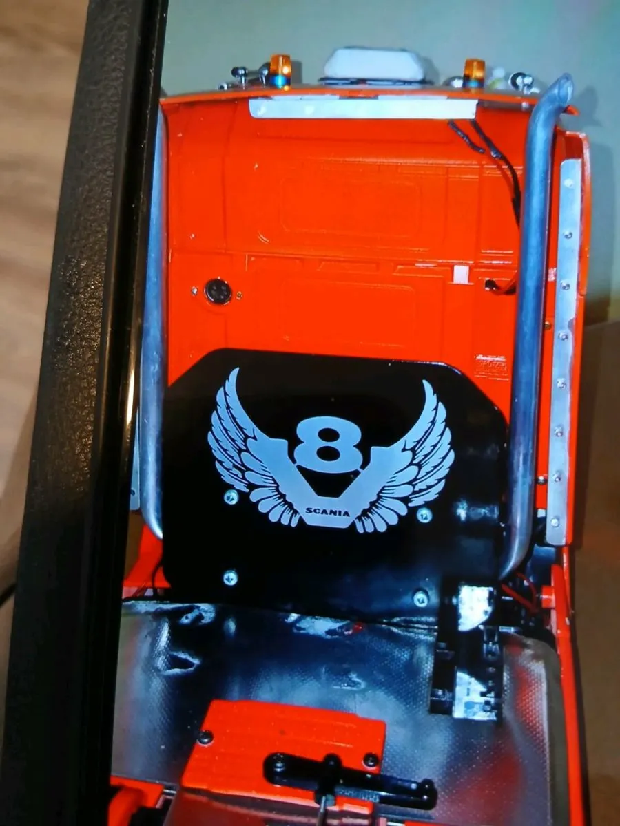 REMOTE  CONTROL LORRY - Image 4