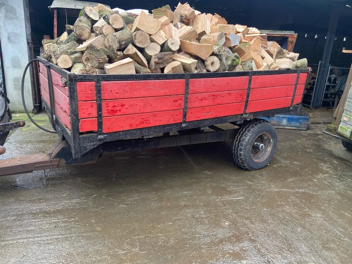 Tractor trailer - Image 1