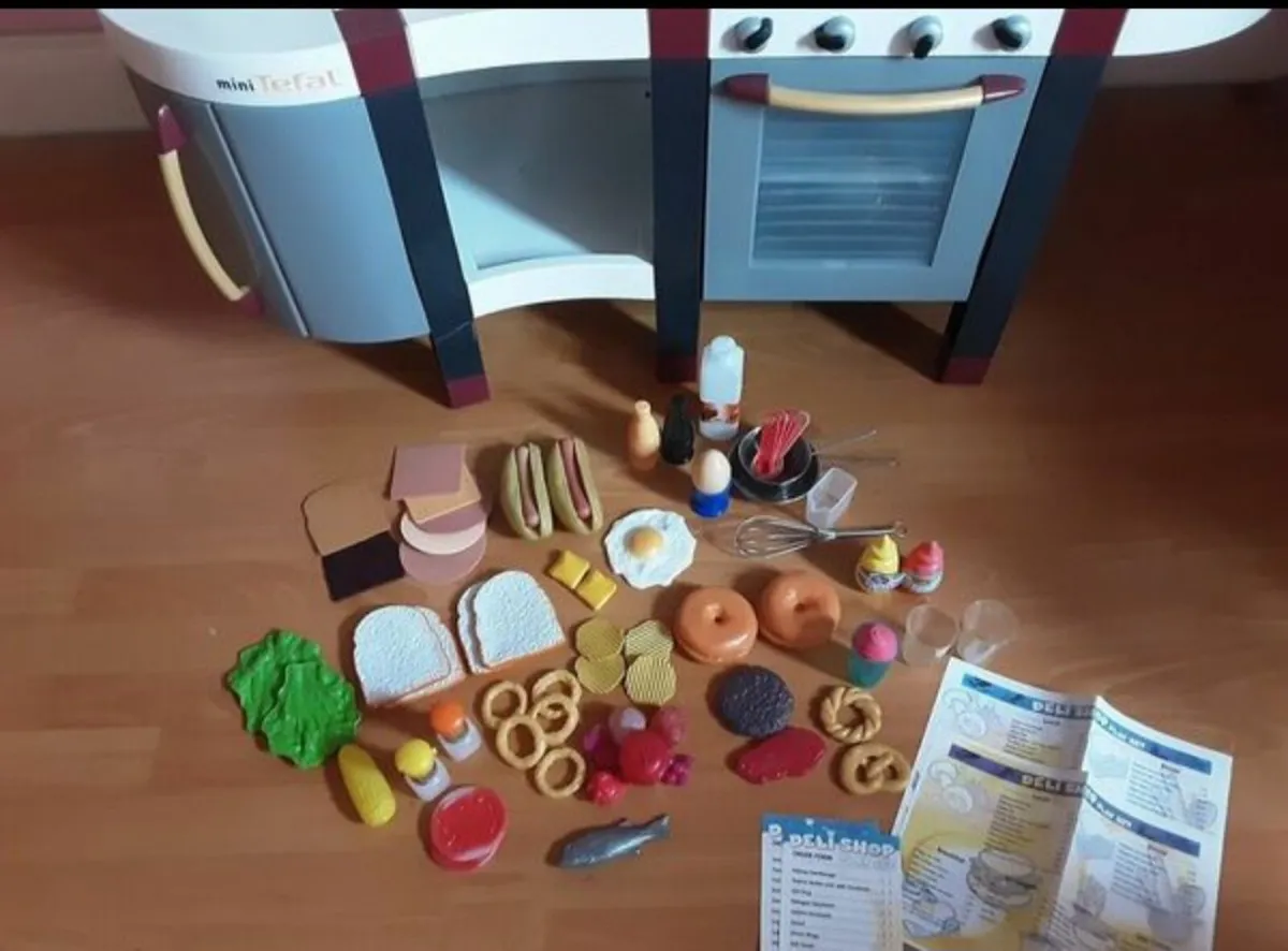 Play Kitchen - Image 3