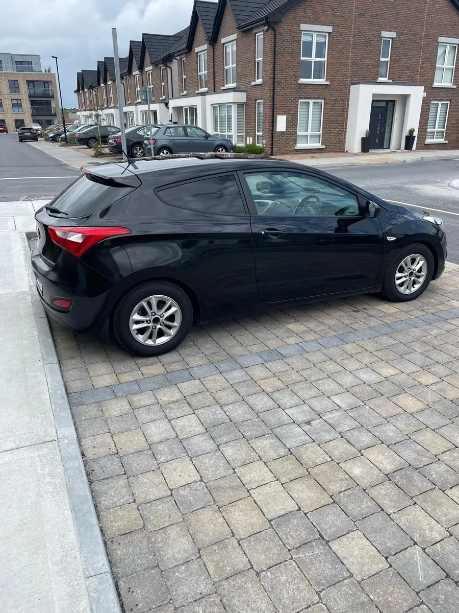 hyundai i30 low mileage - Image 4