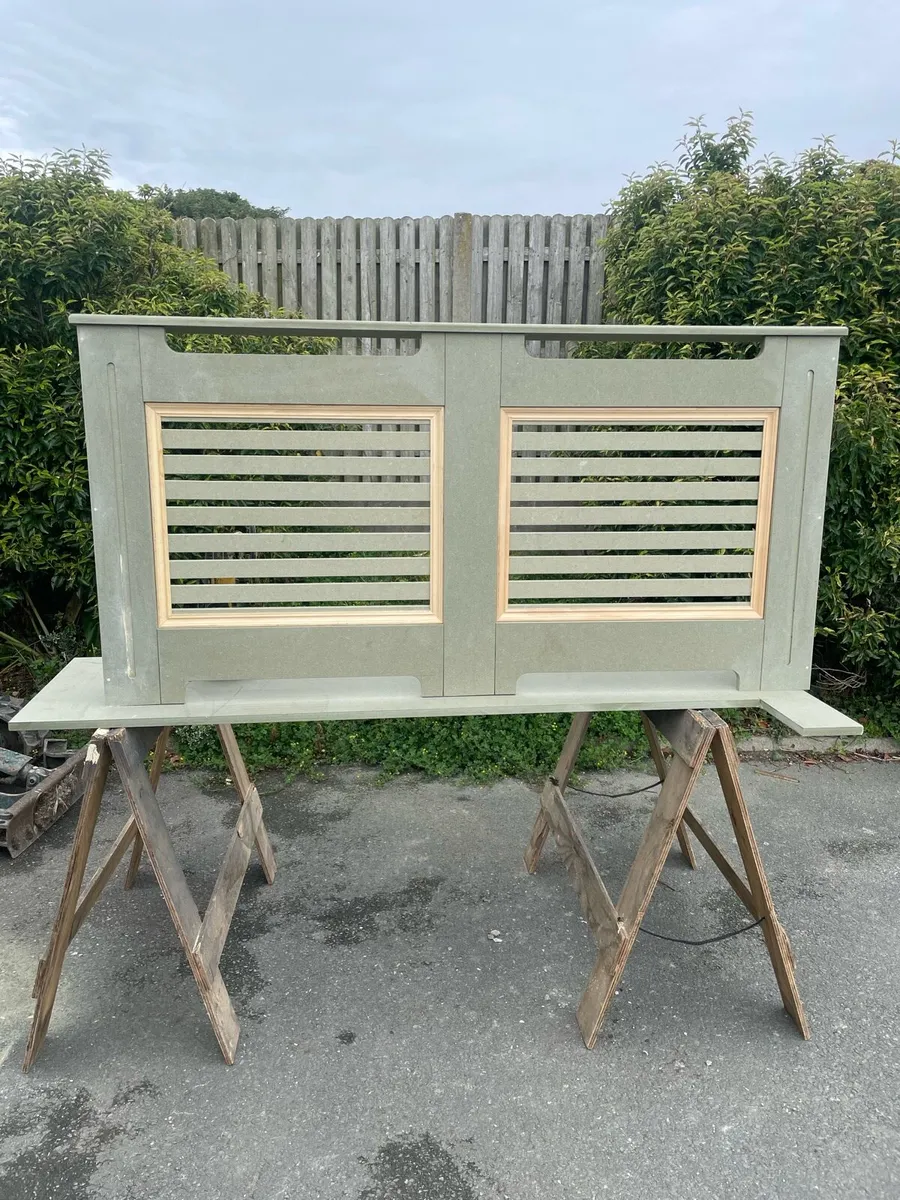 Radiator cover - Image 1