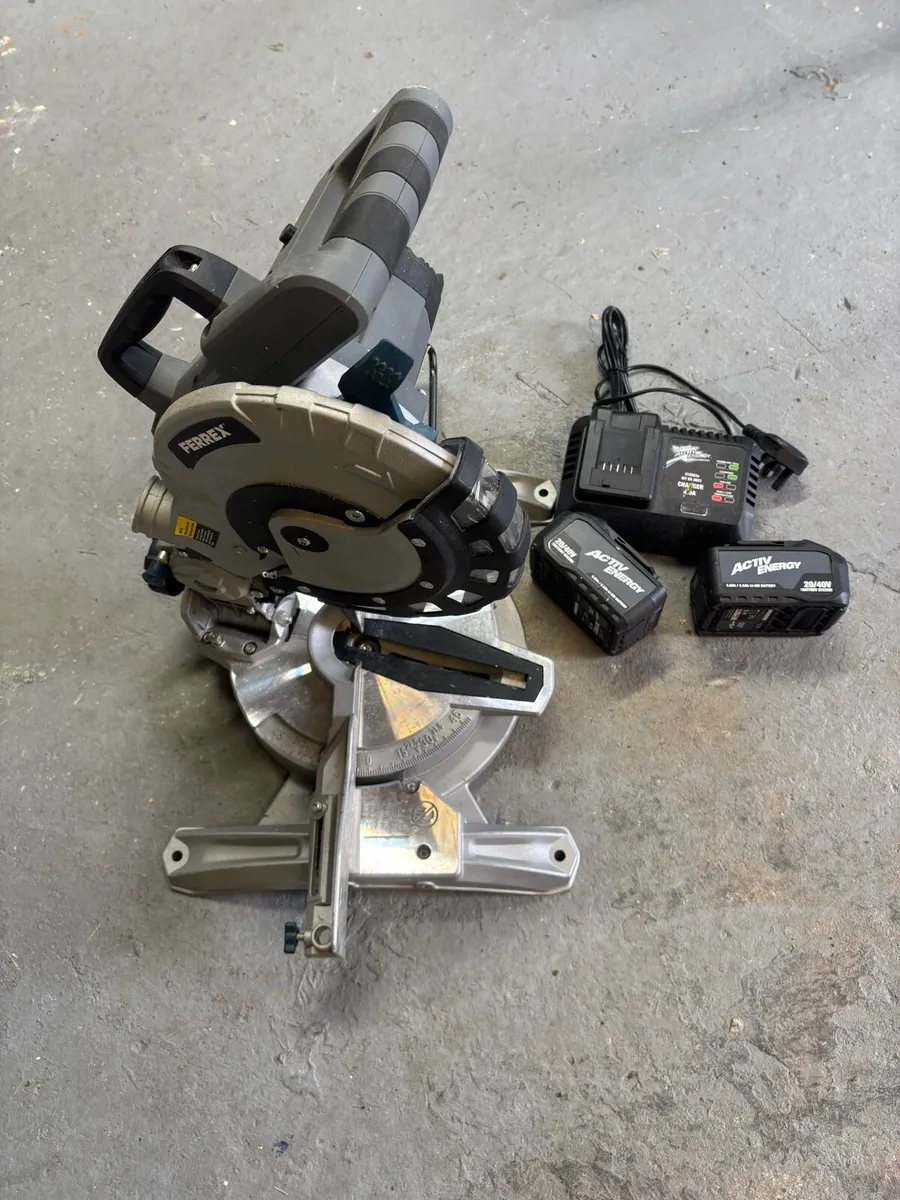 Ferrex chop saw - Image 1