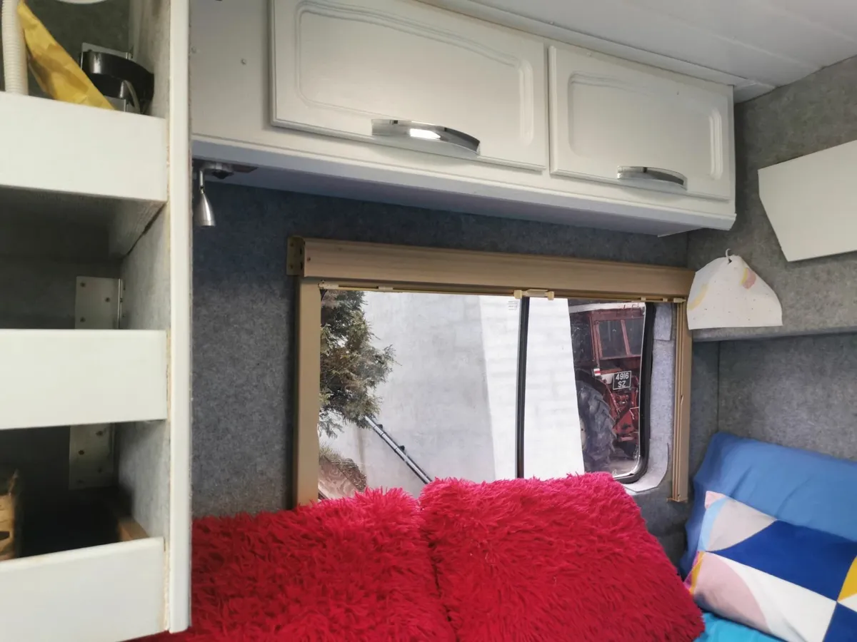 Campervan Motorhome - Image 4