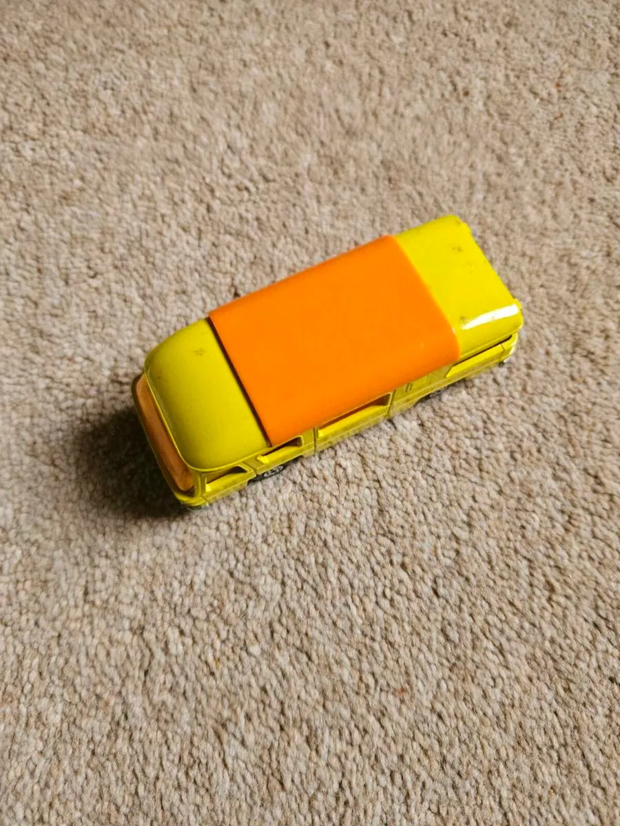 Matchbox Super kings Camper Van - Image 2