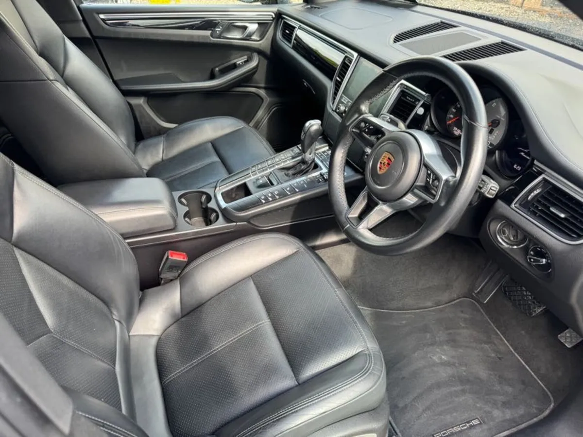 2017 Porsche Macan 3.0 Diesel Auto - Image 2