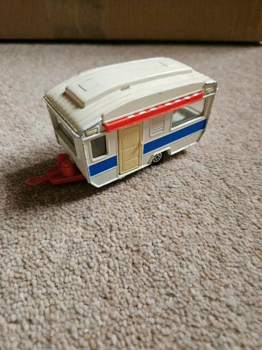 Corgi Caravan - Image 2