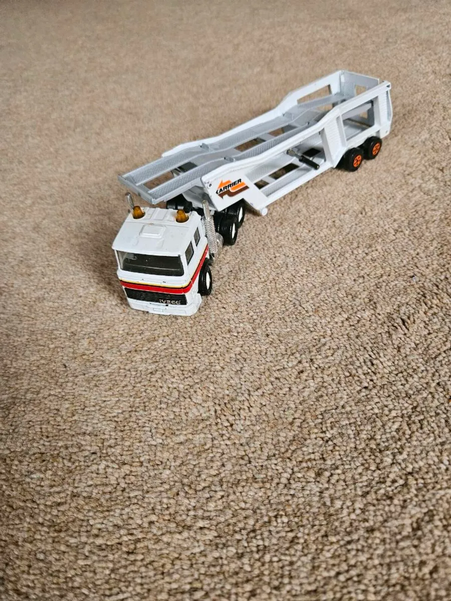 Matchbox Superkings Car Transporter - Image 1