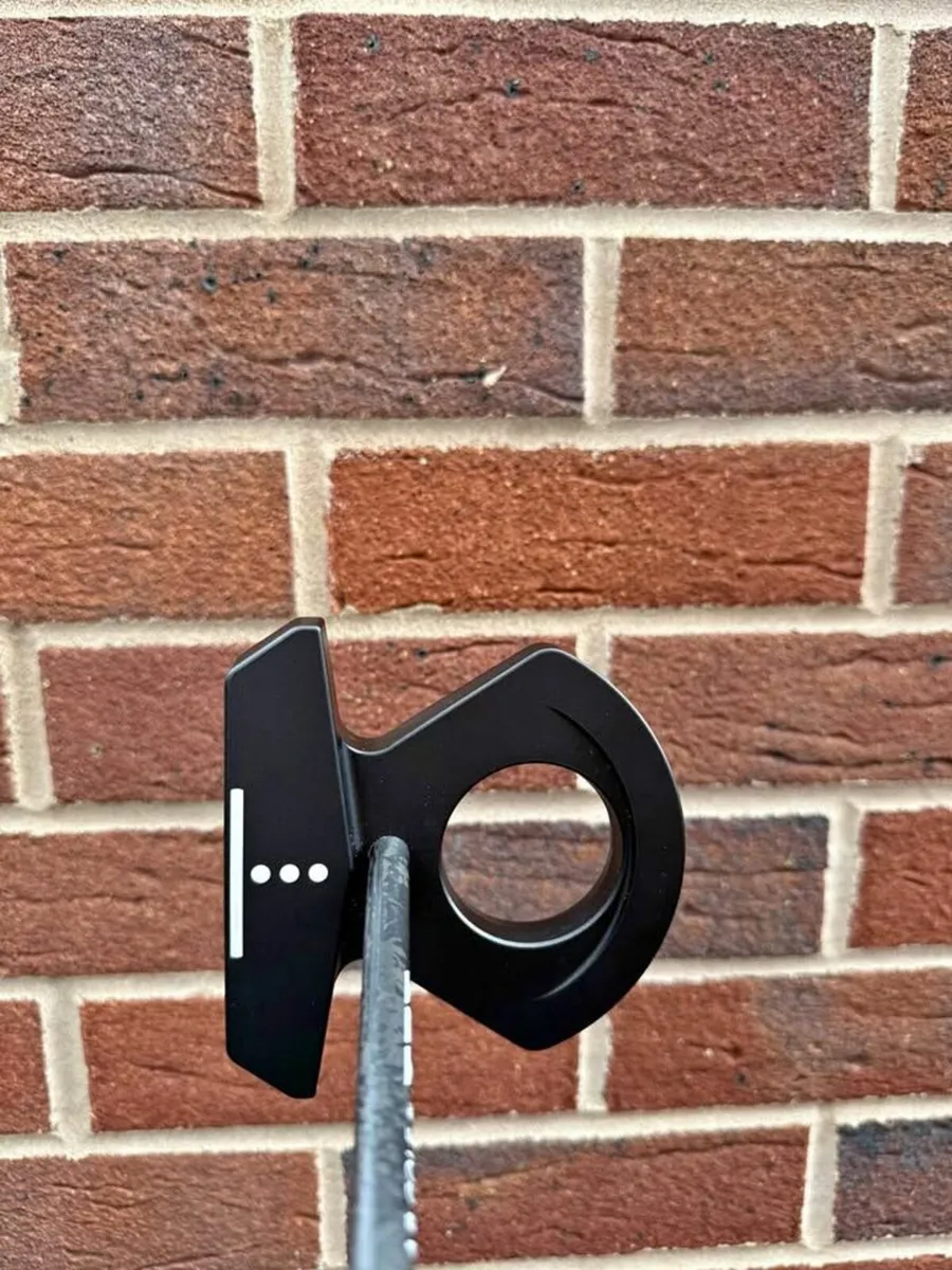 LAB Golf DF3 Putter with TPT shaft - Image 1