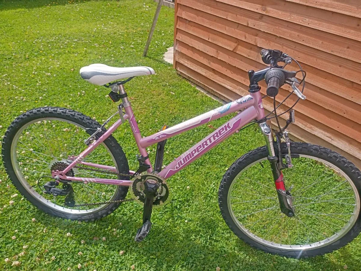 Kids mountain bike size 24 inch wheels. - Image 2