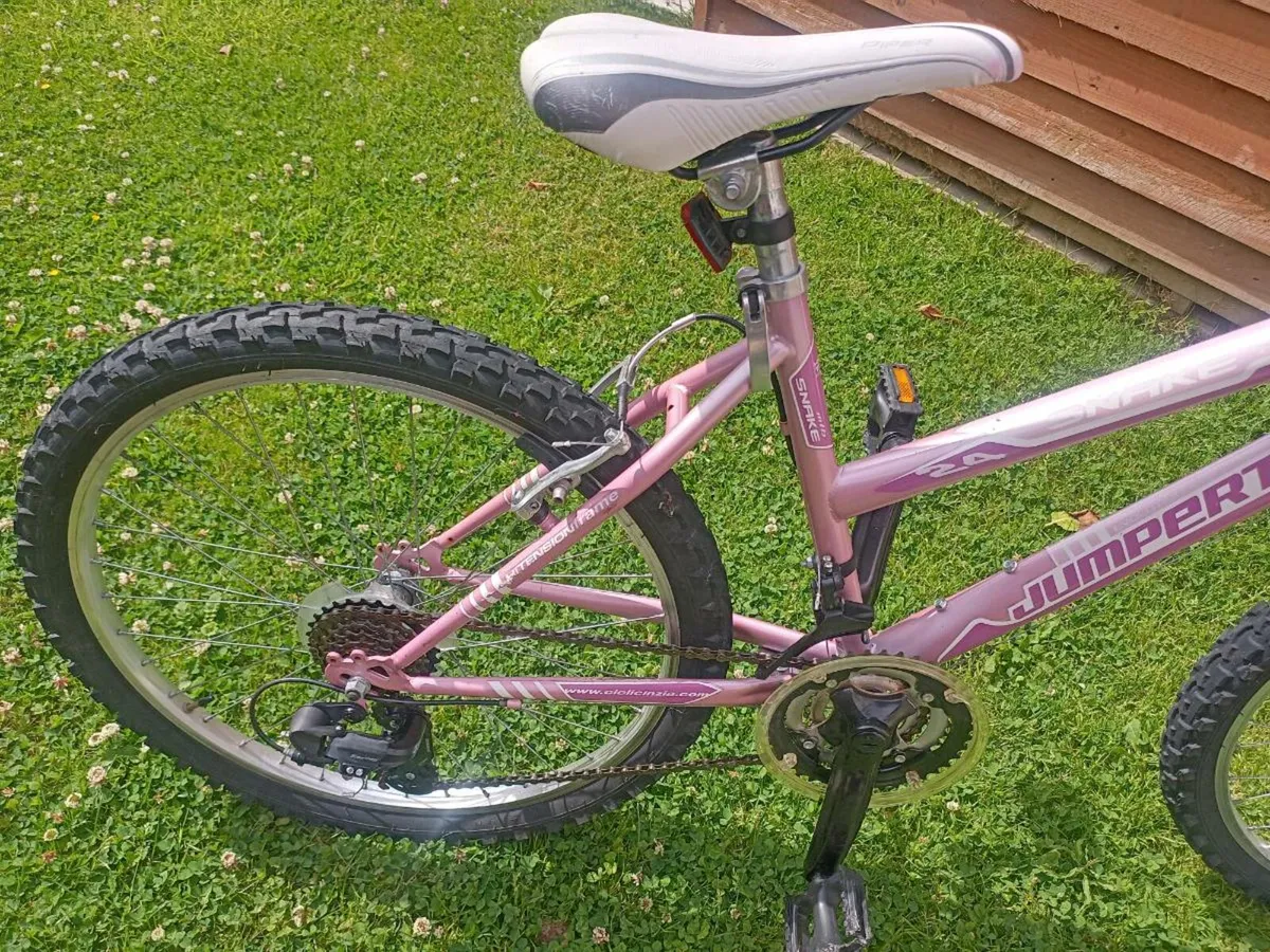 Kids mountain bike size 24 inch wheels. - Image 3