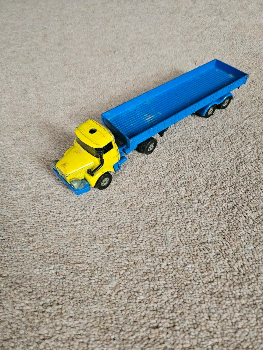 Corgi Truck - Image 1
