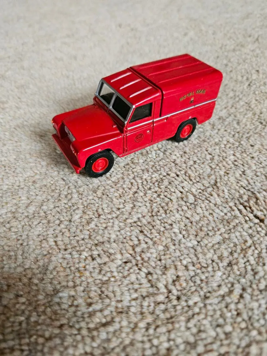 Corgi Royal Mail Landrover - Image 2