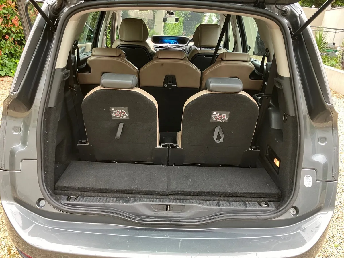 Citroen C4 2015 - 7 seat Automatic leather - Image 3