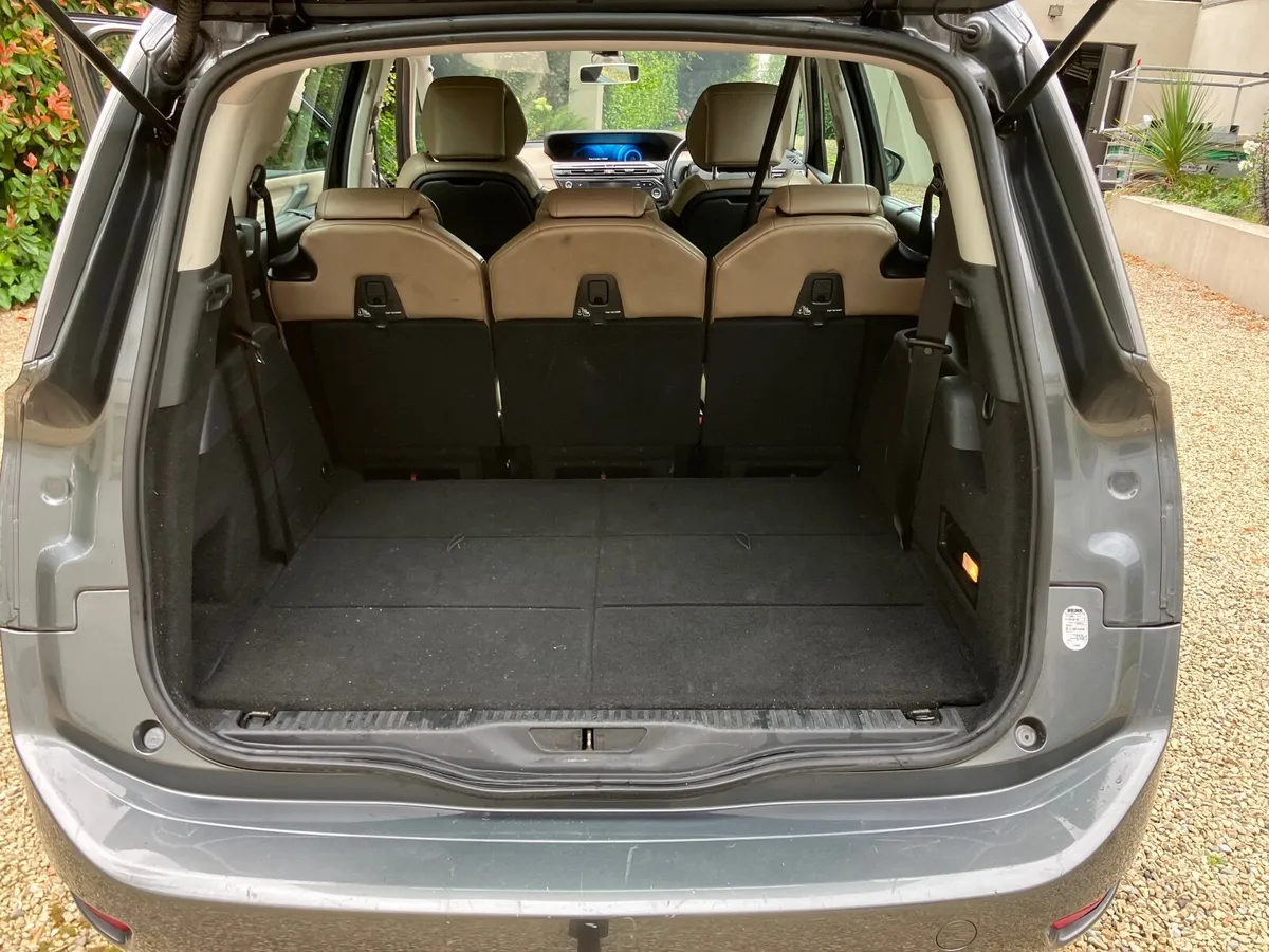 Citroen C4 2015 - 7 seat Automatic leather - Image 4