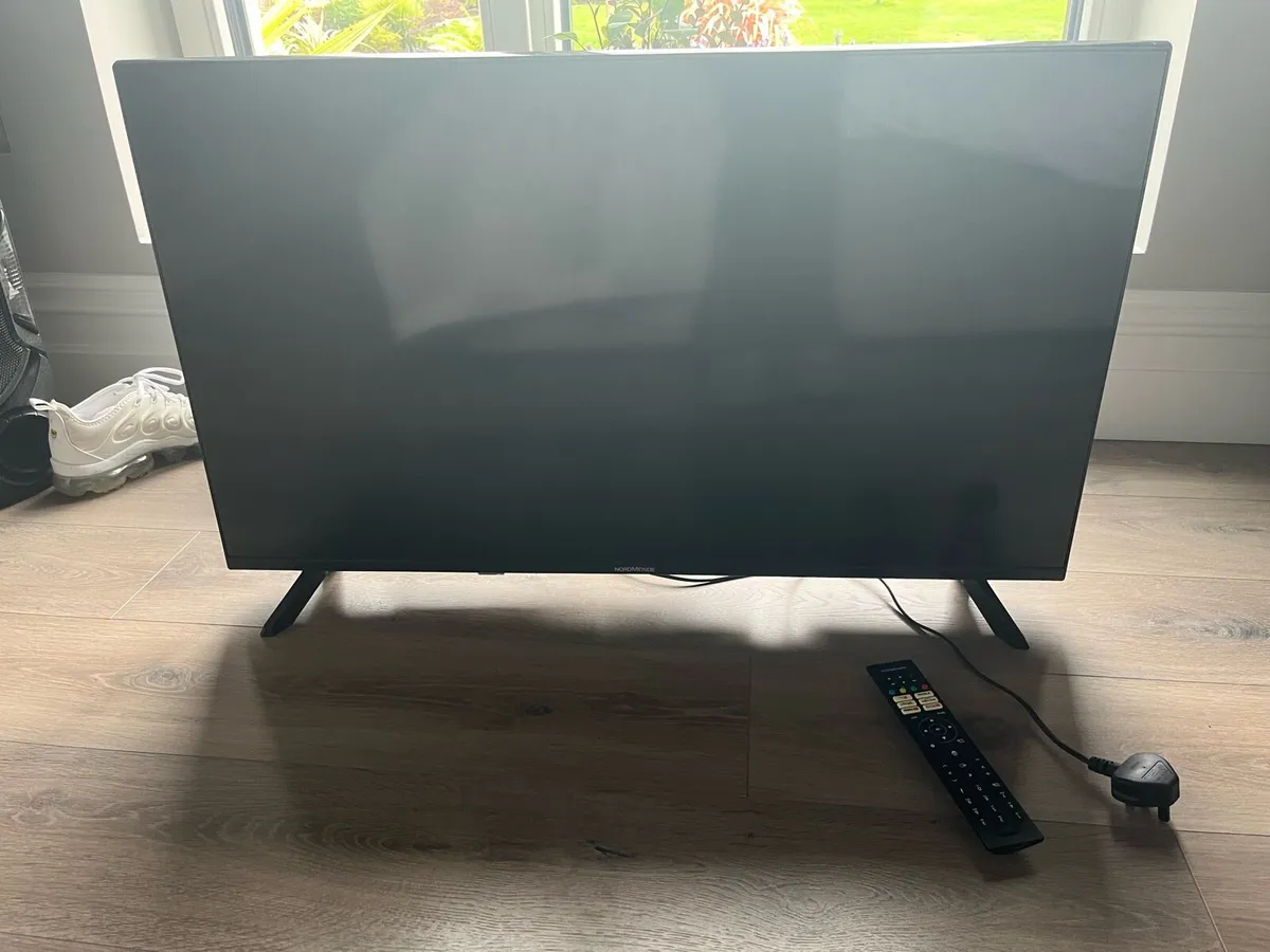 40inch NordMende Smart TV - Image 2