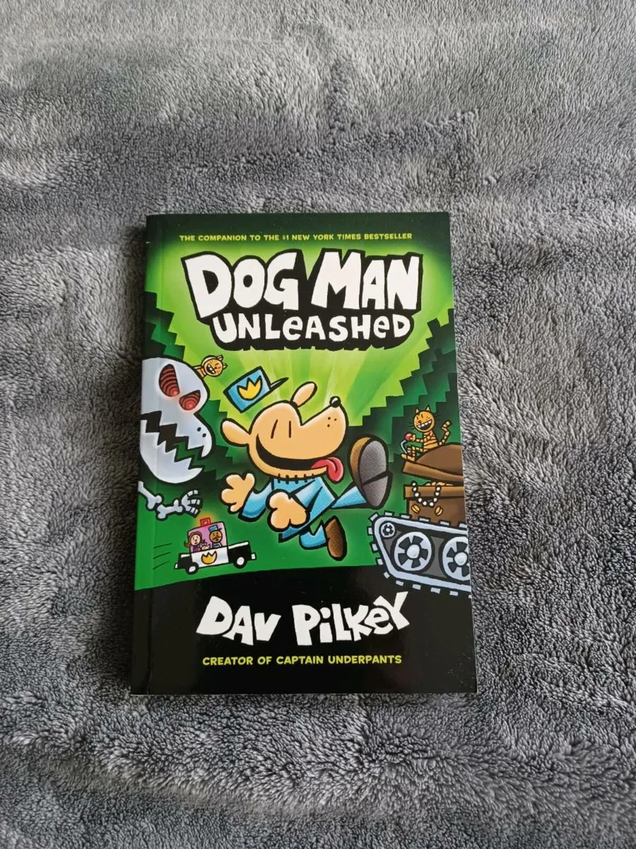 Children's books Dog Man by Dav Pilkey - Image 1