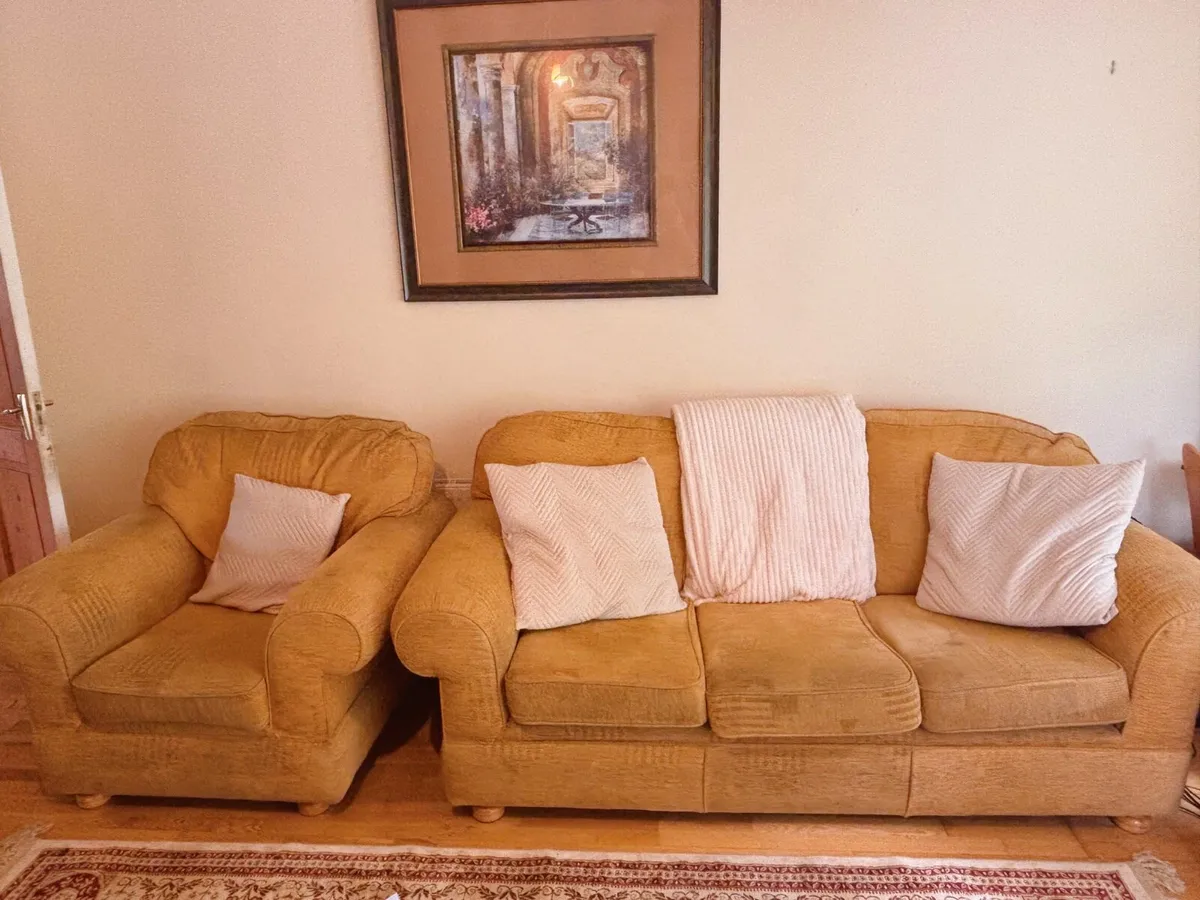 3 Seater Couch with 2 Armchairs - Image 1