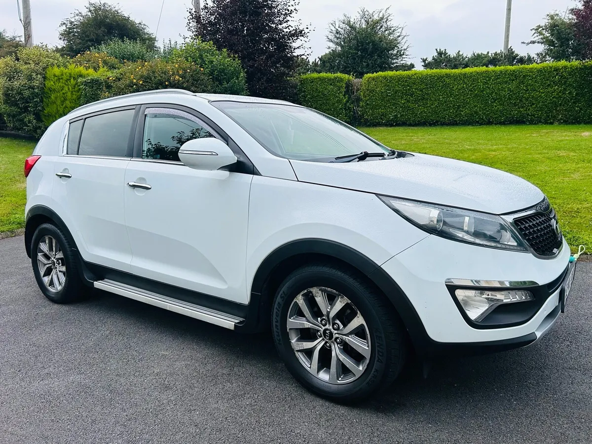 Kia Sportage platinum 1.7 Crdi 1 owner from new - Image 2