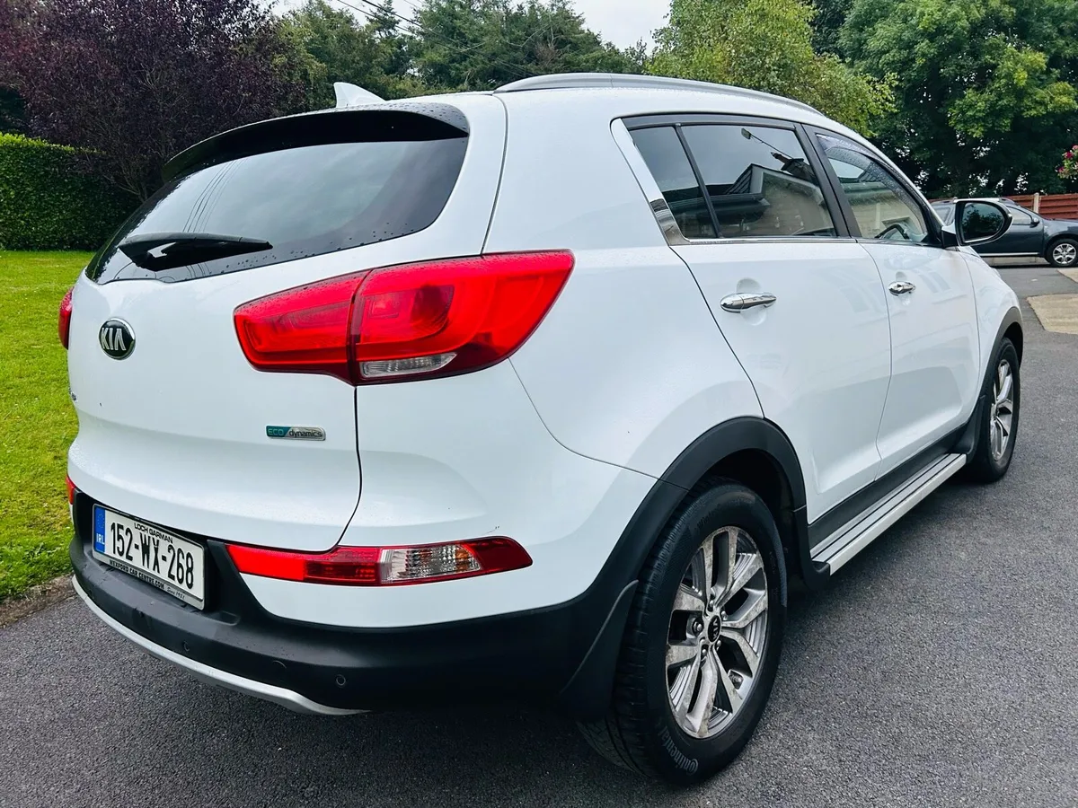 Kia Sportage platinum 1.7 Crdi 1 owner from new - Image 4
