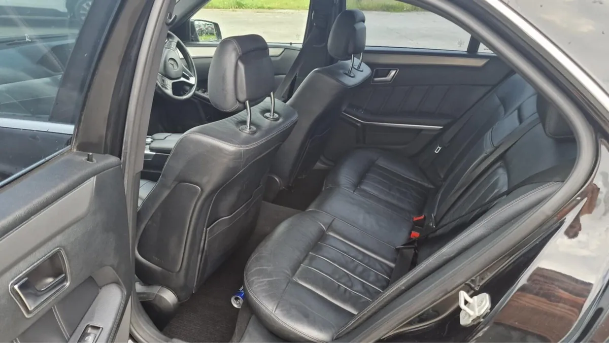 151 mercedes e class - Image 4