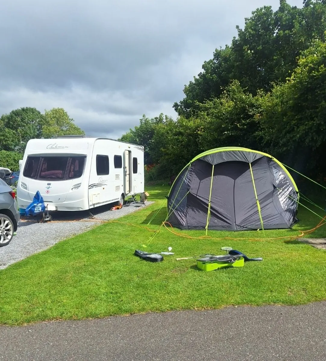 Caravan - Image 4