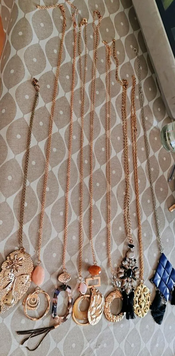 9 new pendants - Image 3