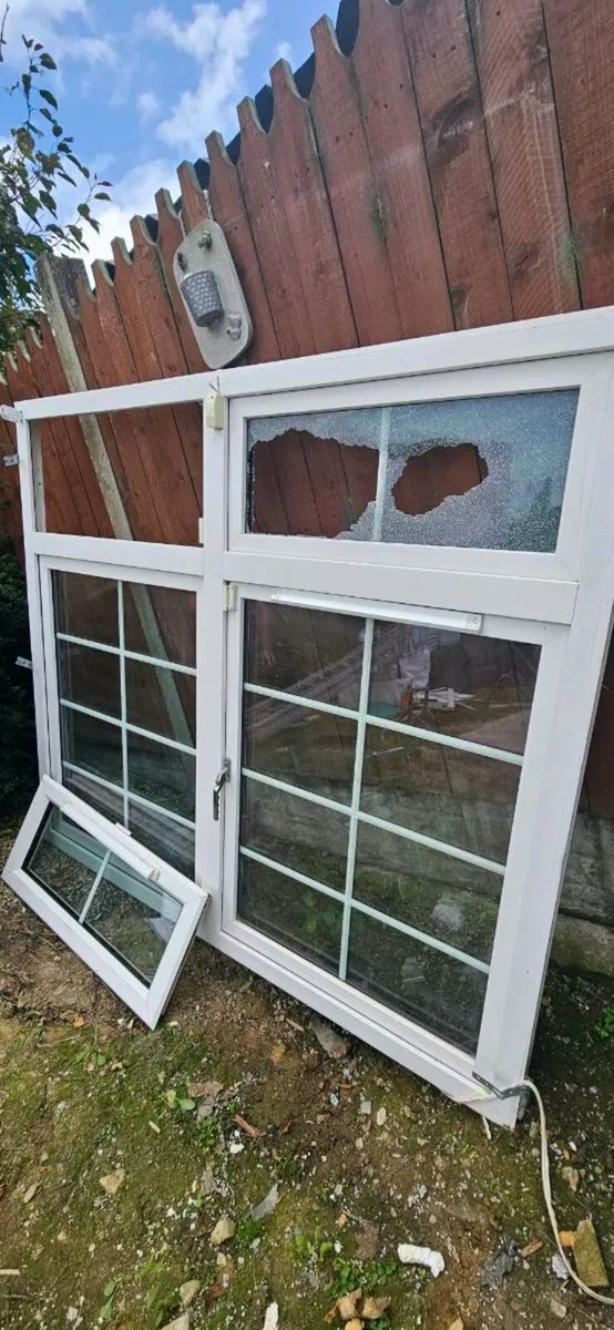 White double glazed window. - Image 2