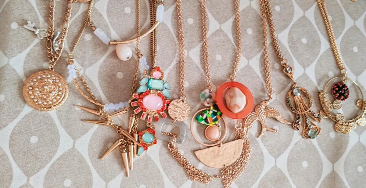 9 new pendants - Image 2