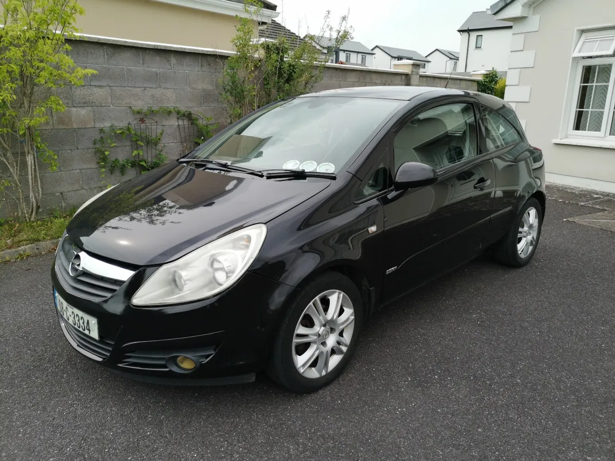 Opel Corsa Design 2008 1.2 Petrol Hatchback Manual - Image 2