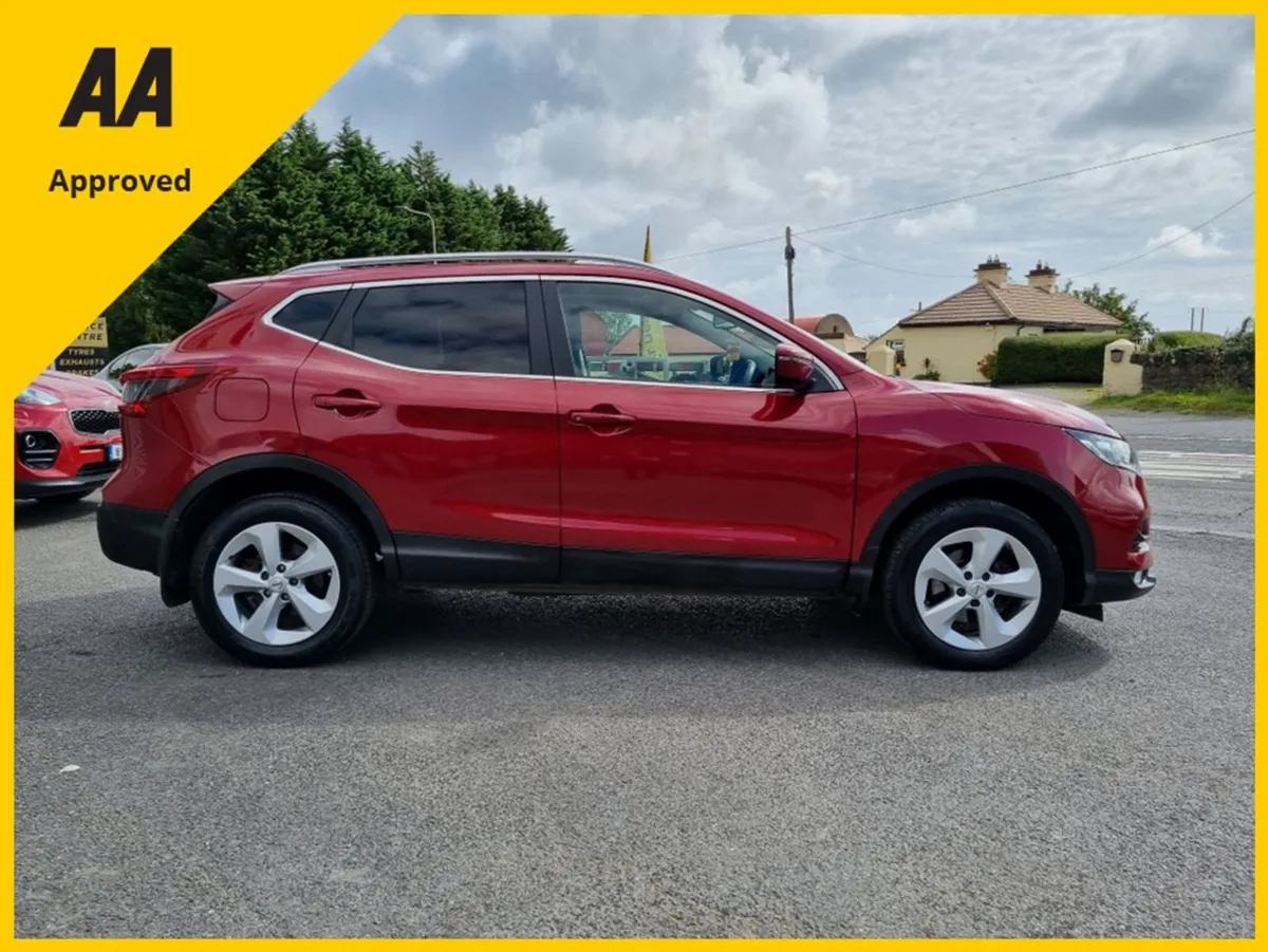 Nissan QASHQAI 1.5 DSL SV SS 18 4DR - Image 2