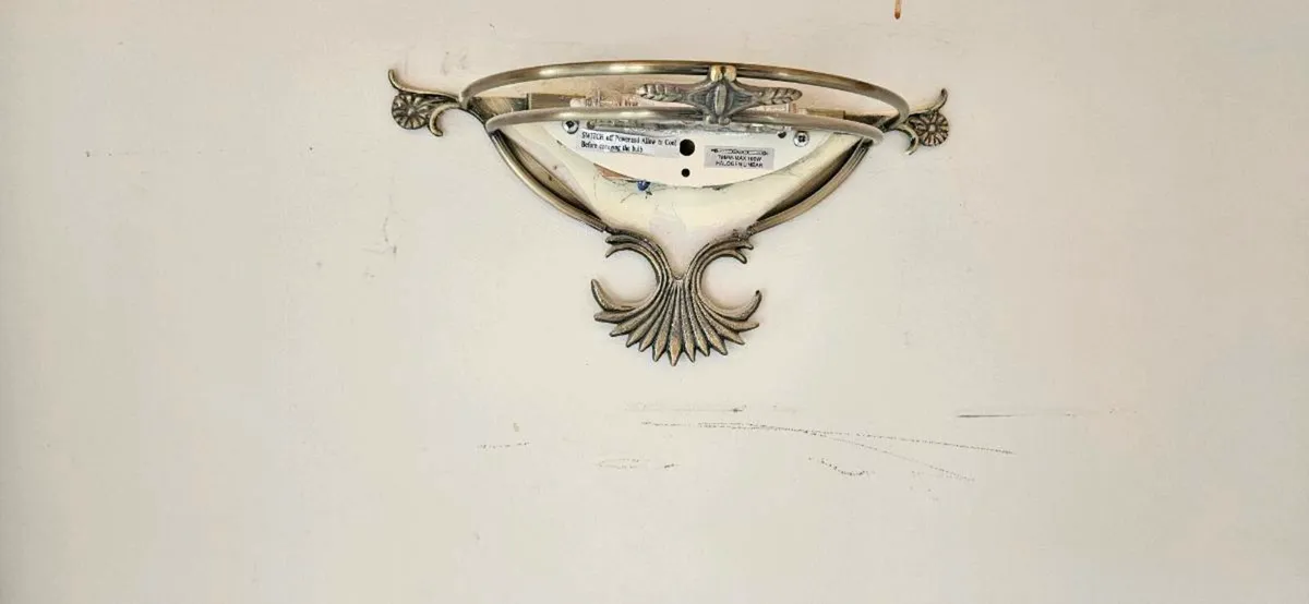 Wall lights x 2 - Image 3