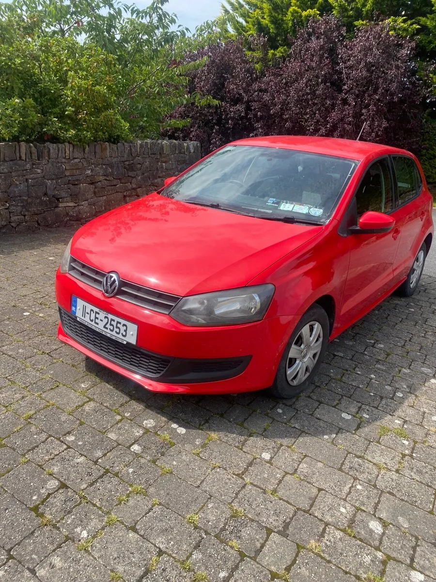 Volkswagen Polo 2011 - Image 2