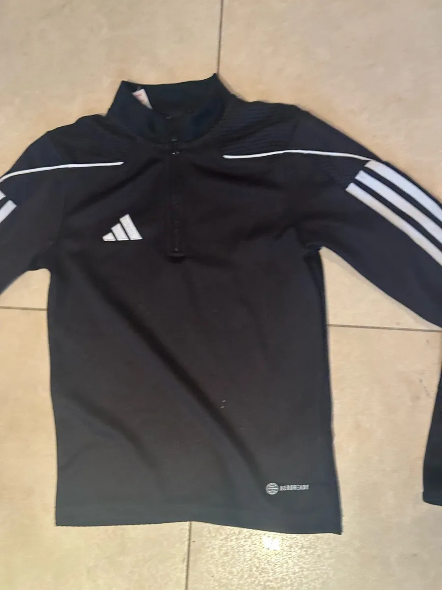 Kids adidas sweatshirt age 7 to 8 - Image 1
