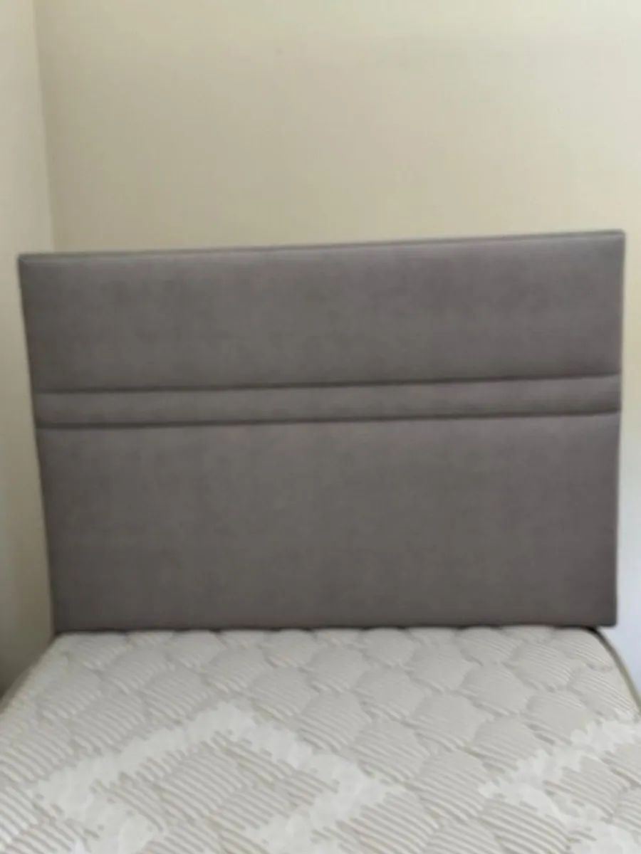 single bed with mattress - Image 1