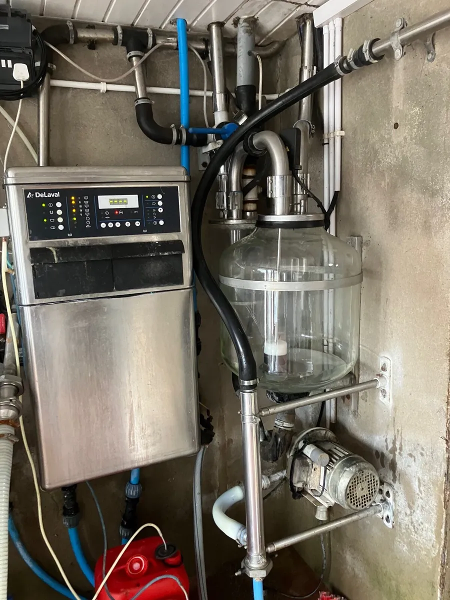 Fullwood 12 point jar milking plant - Image 3