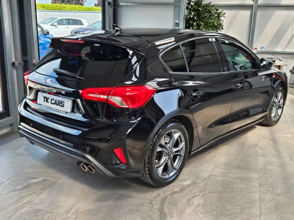 20  FORD FOCUS ST-LINE EDITION - Image 4