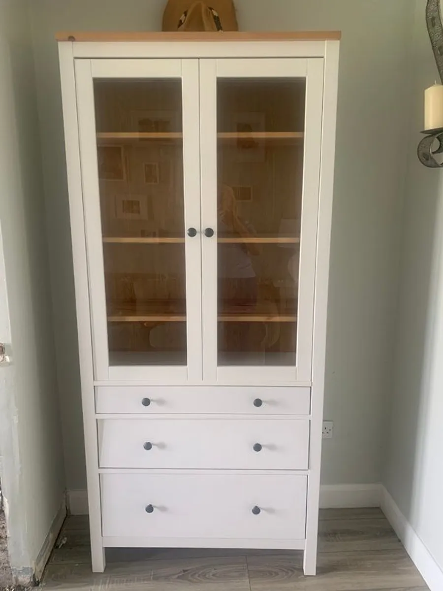 Furniture - Image 4