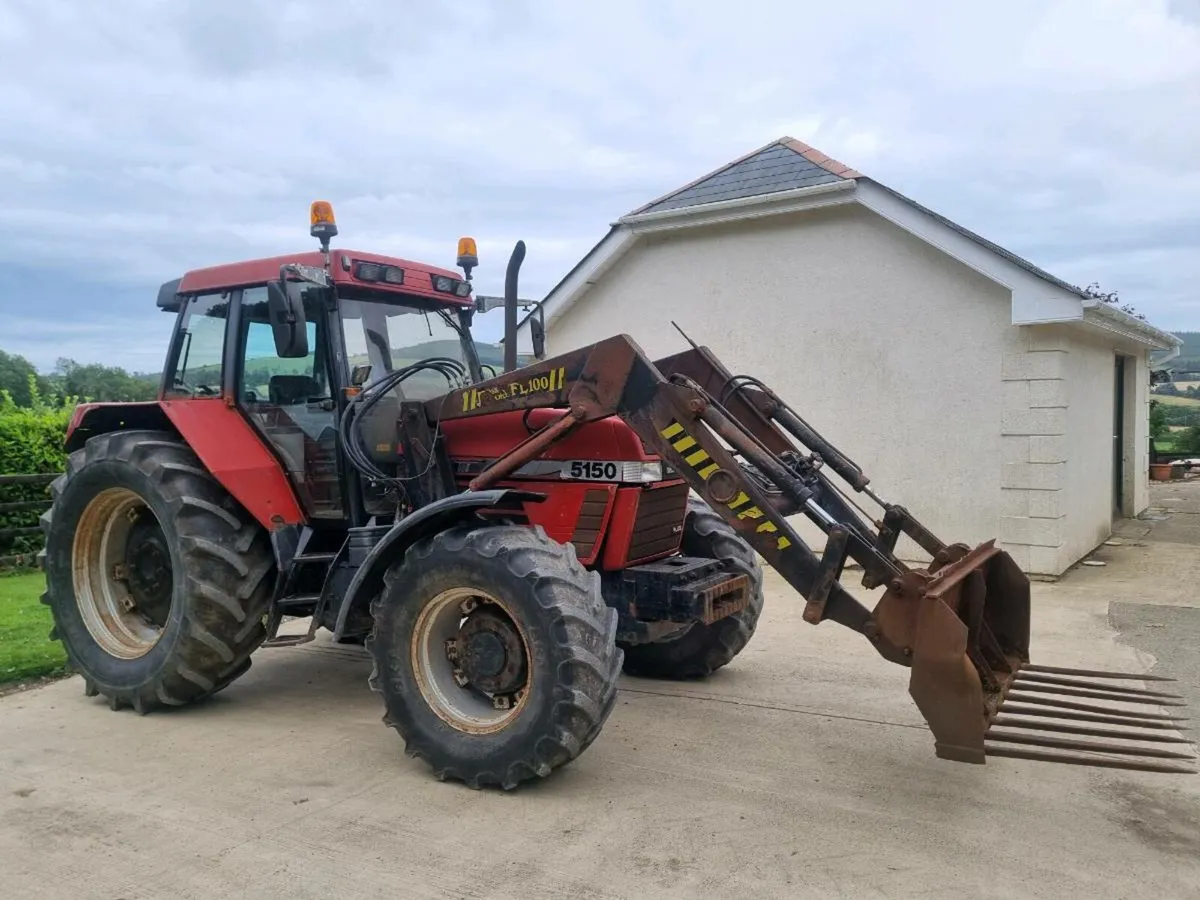 s o l d       Case 5150 loader No Vat - Image 1