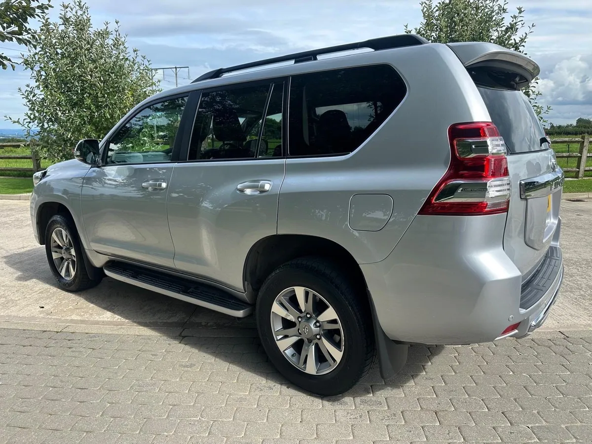 Toyota Land Cruiser 2017 - Image 2