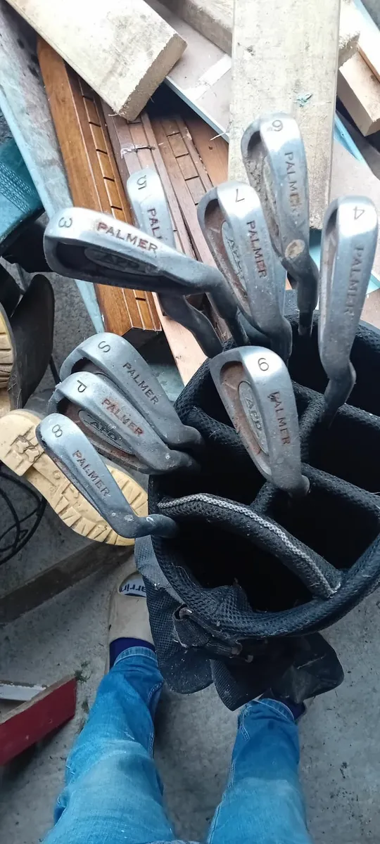 Golf clubs, bag, trolley, balls and tees - Image 1